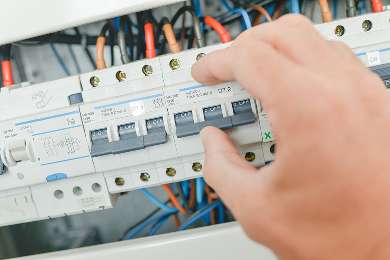 Schalt­schrank­bau bei MMDS Der Elektromeister GmbH in Herzogenaurach